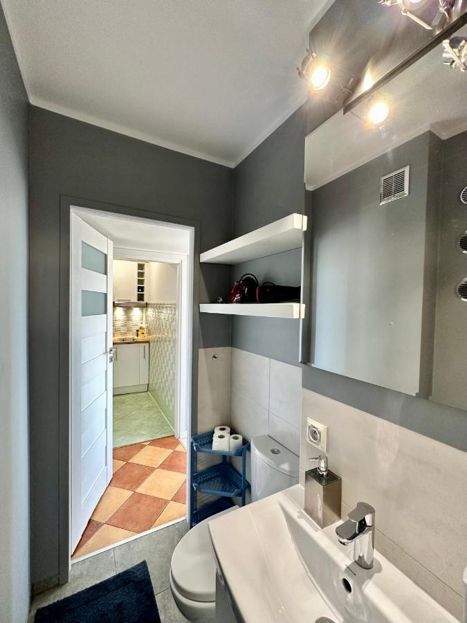 Apartamento Gold 2 King Size Bed, Metro X2 Free Wifi, 50'Tv Netflix, Hbo, Appletv+ Varsovia Exterior foto