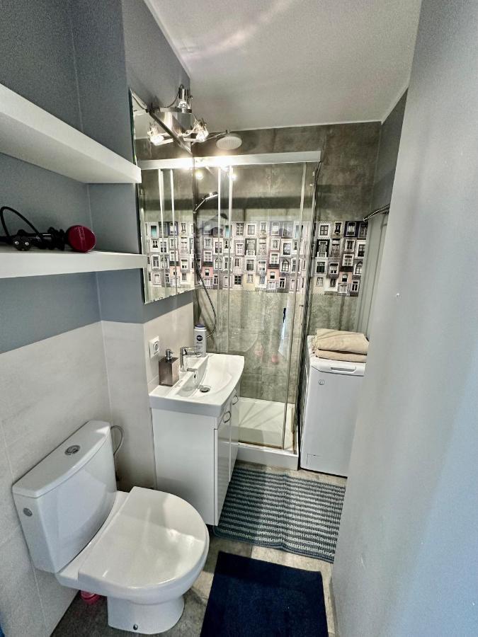 Apartamento Gold 2 King Size Bed, Metro X2 Free Wifi, 50'Tv Netflix, Hbo, Appletv+ Varsovia Exterior foto